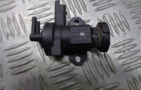 Peugeot 206 Vacuum valve 9635704380
