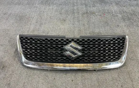 Suzuki Grand Vitara II Front grill 7174377K0 G025 7174165J0
