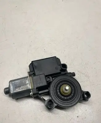 Volkswagen Polo V 6R Front door window regulator motor 0130822530 6R0959802T 6R0959802