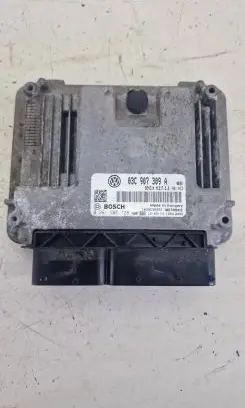 Volkswagen Golf VI Engine control unit/module 03C907309A 0261S05728
