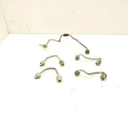Fuel injector supply line/pipe