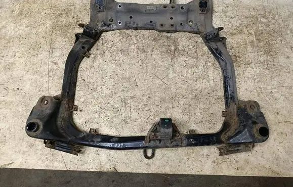 Hyundai i30 Front subframe 624052L000S2 624052L000