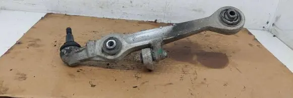 Volkswagen PASSAT B5.5 Front control arm 4B3407155A