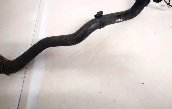 Ford Mondeo MK IV Engine coolant pipe/hose