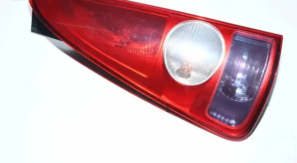 Renault Espace IV Rear/tail lights 8200027153