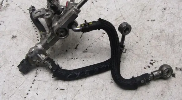 Mazda CX-5 Fuel distributor A13H29D027