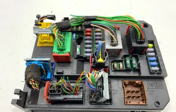Peugeot 508 Other control units/modules 9664992380