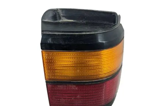 Volkswagen PASSAT B3 Rear/tail lights 333945257