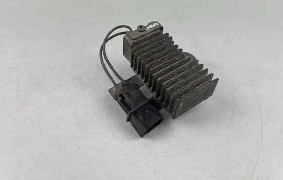 Subaru Impreza III Day light relay 
