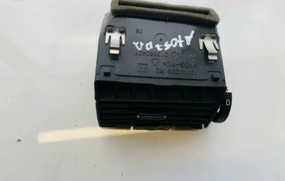 Opel Zafira B Dash center air vent grill 13144399 213680437