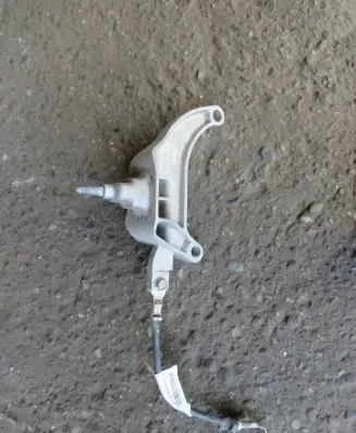 Renault Kadjar Gearbox mounting bracket 11253HV70B