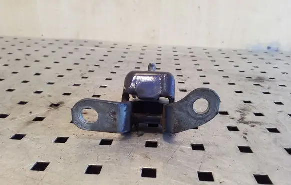 Toyota Yaris Rear door lower hinge