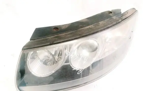 Hyundai Santa Fe Headlight/headlamp