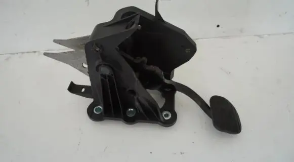 Renault Laguna III Brake pedal 4650100003R
