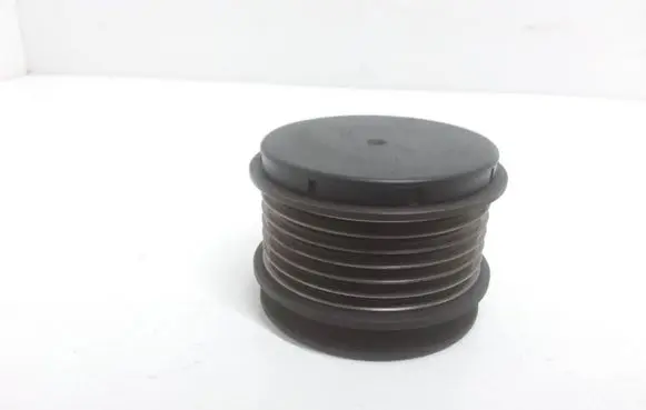 Volkswagen PASSAT B6 Alternator pulley F553470