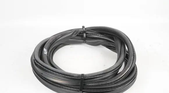Peugeot Partner III Rubber seal front door (on door) 9836219280