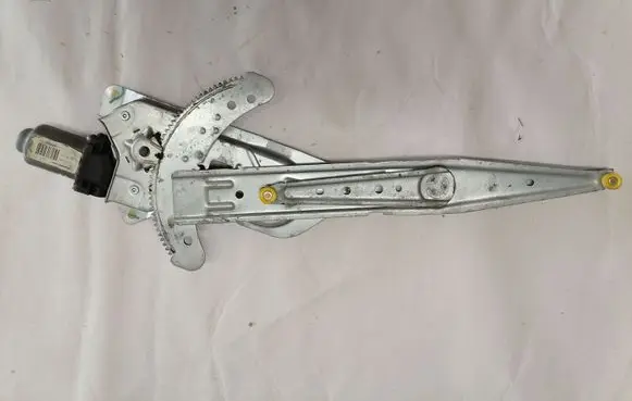 Nissan Kubistar Front door window regulator with motor 400663 8200188553
