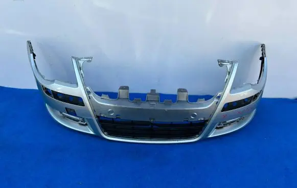 Volkswagen Eos Front bumper 1Q0807217