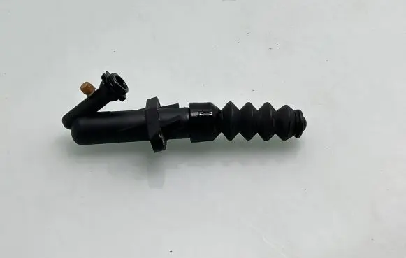Clutch slave cylinder