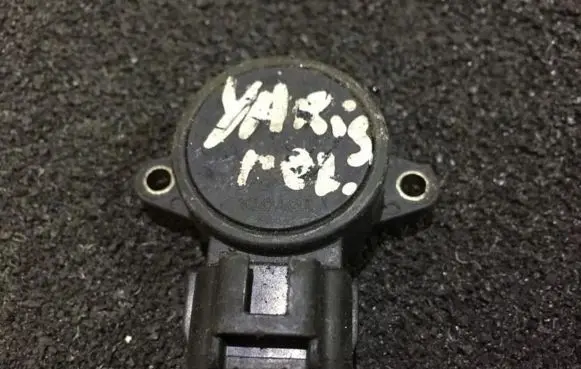 Peugeot 107 Throttle valve position sensor 8945252011