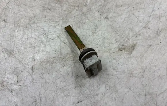 Audi A4 S4 B5 8D Interior temperature sensor 4B0820539