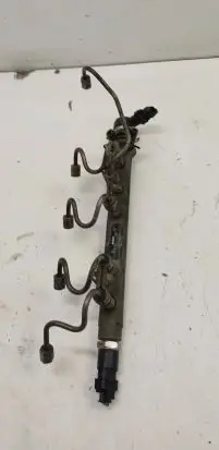 Toyota Yaris Fuel main line pipe 0445214032