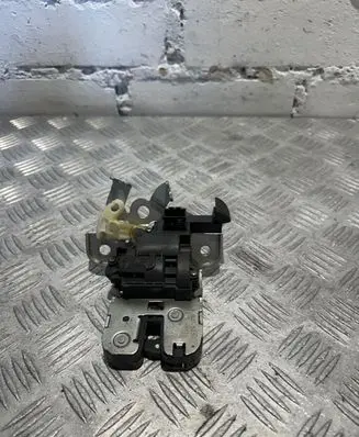 Skoda Superb B6 (3T) Tailgate/trunk/boot lock/catch/latch 8K827505A 3T5827520A
