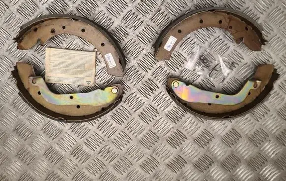 Nissan Serena Brake pads (rear) 03013702692