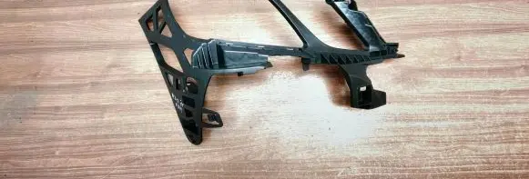Mercedes-Benz E W212 Front bumper mounting bracket A2128850265