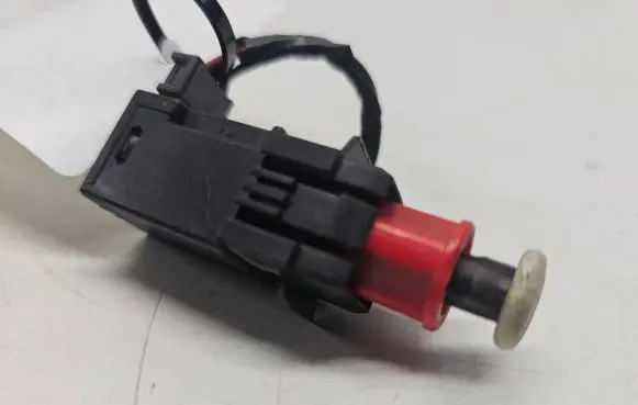 Opel Vectra C Brake pedal sensor switch 09185906