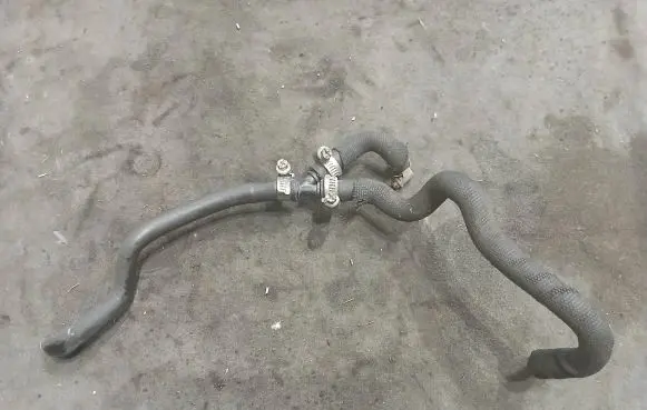BMW 5 F10 F11 Engine coolant pipe/hose 15476810