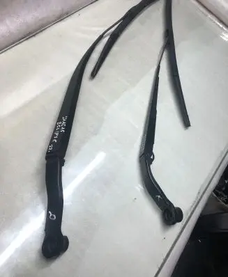 Mitsubishi Eclipse Cross Windshield/front glass wiper blade 88289f