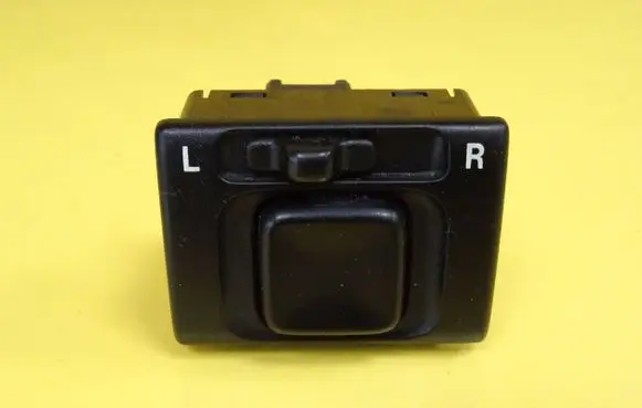 Mitsubishi Pajero Wing mirror switch