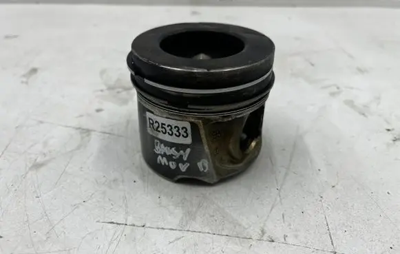 Opel Movano B Piston with connecting rod 