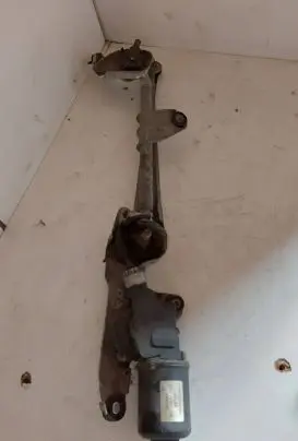 Mitsubishi Colt Wiper motor MN145985