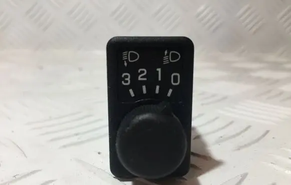 Nissan Primera Headlight level height control switch 37044A D45104