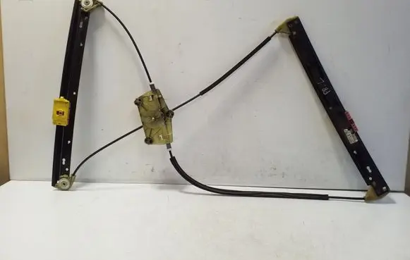 Front window lifting mechanism without motor