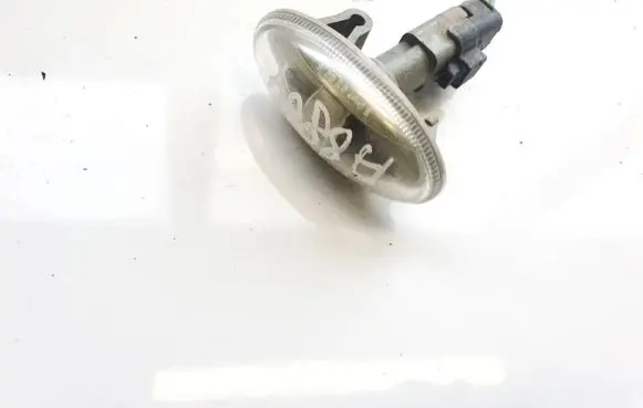 Peugeot Partner Front fender indicator light