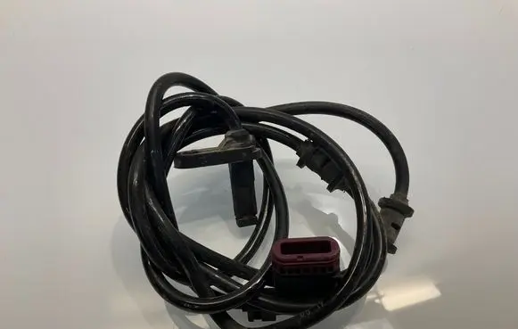 Mercedes-Benz E W211 ABS rear brake sensor A2115402417 2115402417