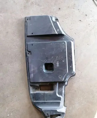 Toyota Auris 150 Center/middle under tray cover 5839902010