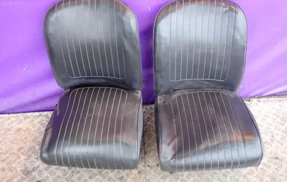 Seat set