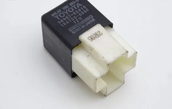 Toyota Corolla E110 Other relay 9098702010 1567000060