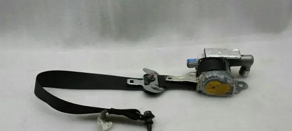 Mitsubishi Lancer X Front seatbelt 7000B041