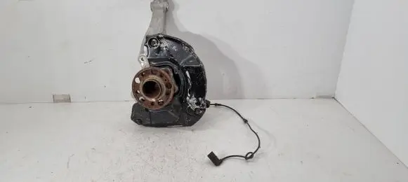 Mercedes-Benz S W222 Front wheel hub A2222001 A222421020
