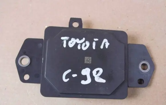 Toyota Yaris XP210 Distronic sensor radar 882100W030