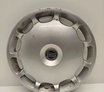 Volvo V70 R16 wheel hub/cap/trim 31201866