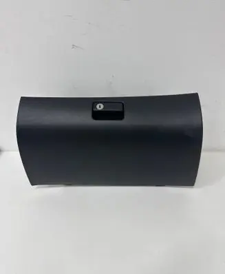 Toyota Avensis T250 Glove box 33126M 5555005070