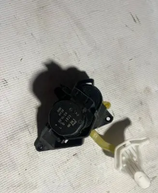 BMW 6 E63 E64 A/C air flow flap actuator/motor 6842986