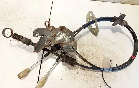 Gear shift cable linkage