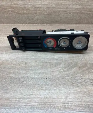 BMW 5 E34 Climate control unit E346411 13896200 WithPlug